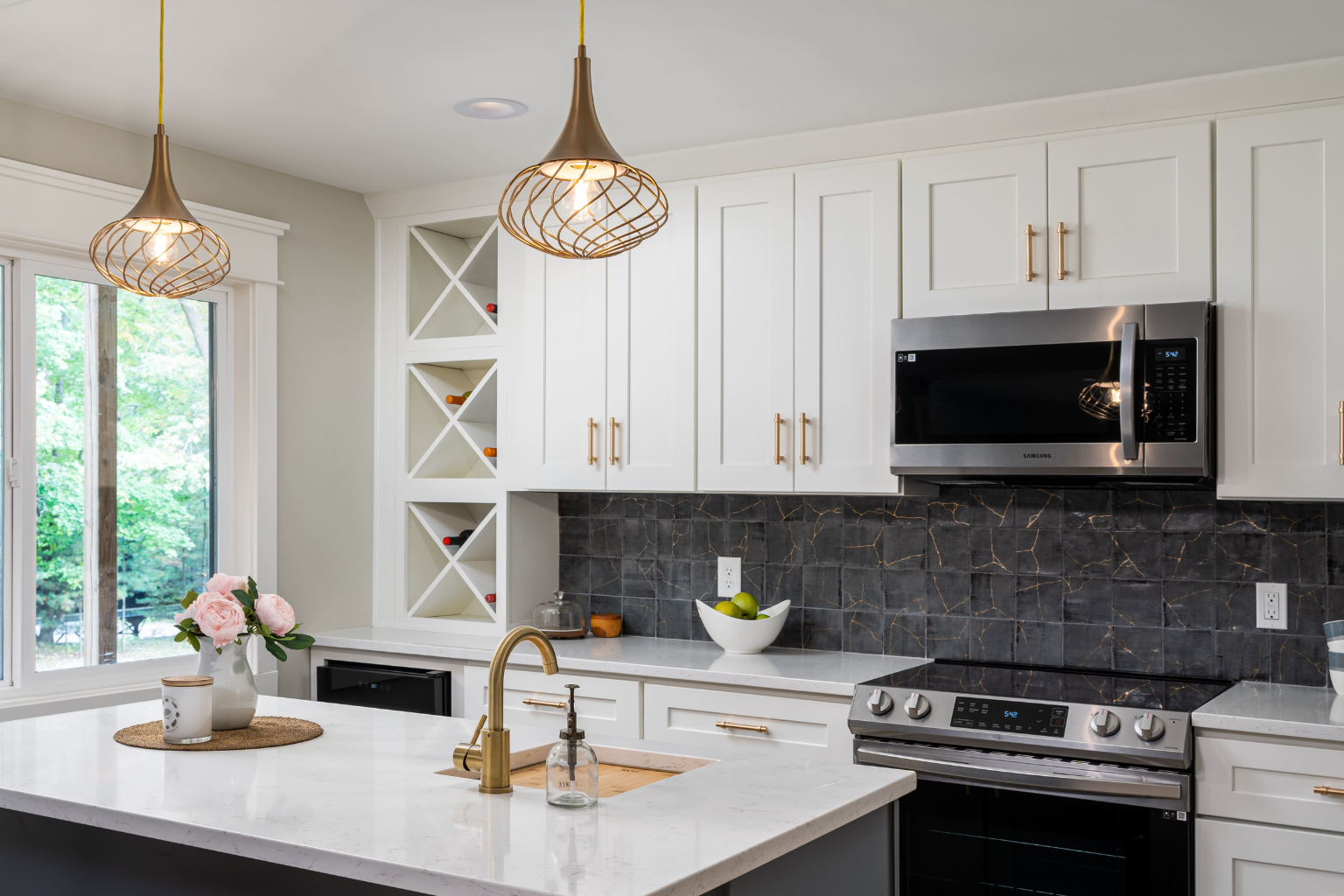 pretty gold accents in a kitchen
