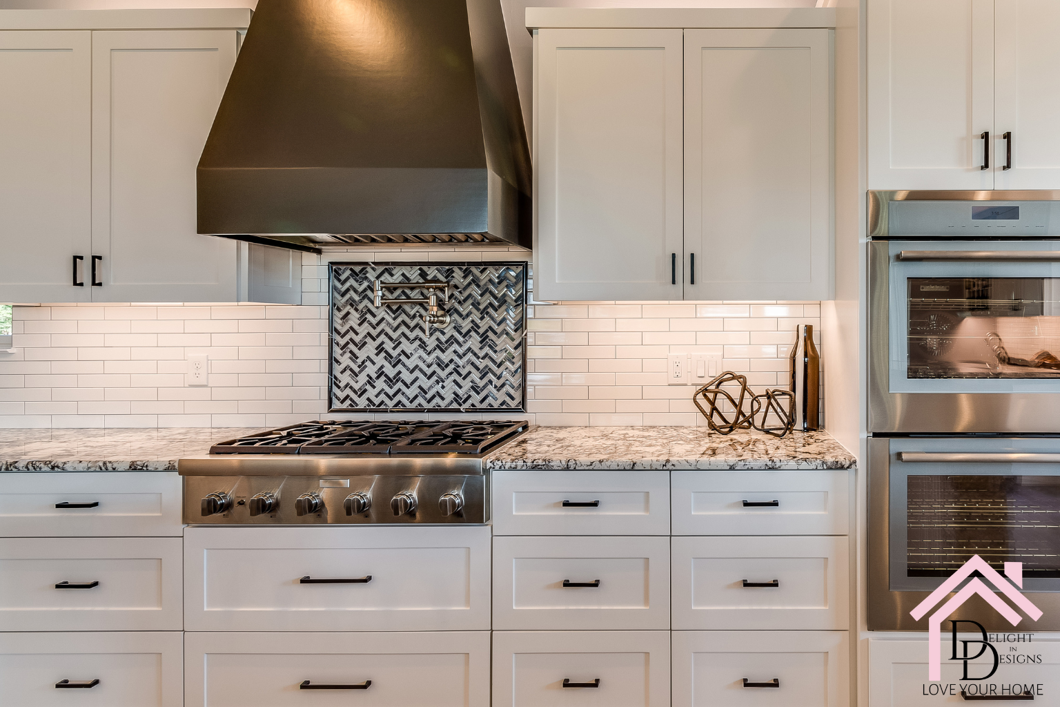 Delight In Designs Interior Design Remodel Grand Rapids MI West Michigan Stylizing Spaces Blog-Kitchen Design in 2023_ The Hottest Design Trends to Consider-Two Toned Backsplash